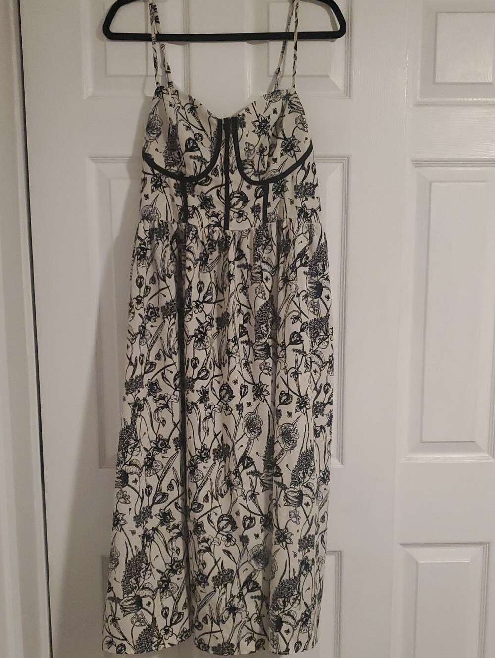 SHEIN Cream and Black Floral Midi Dress with Piping